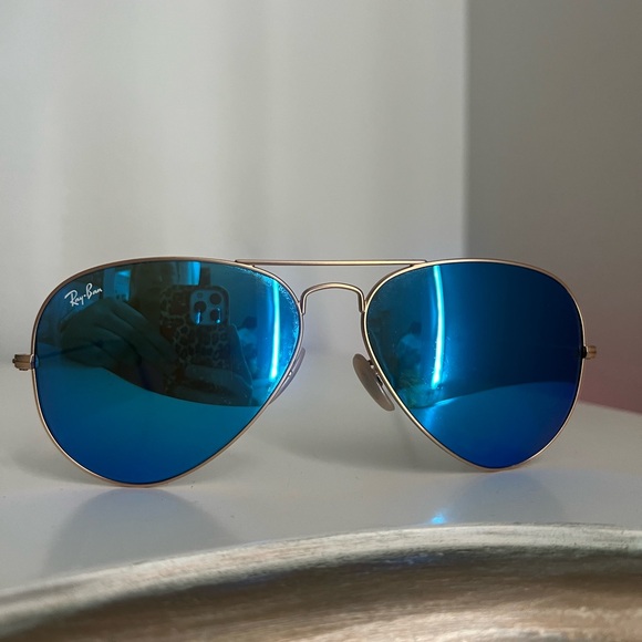 Blue Aviator Raybans